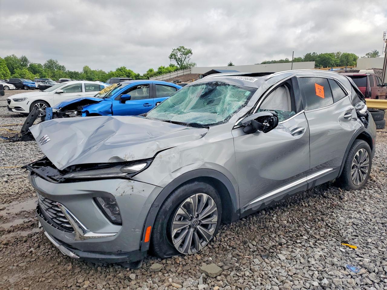 2025 Buick Envision Preferred, VIN LRBFZKE44SD018714 — Опрокидывание