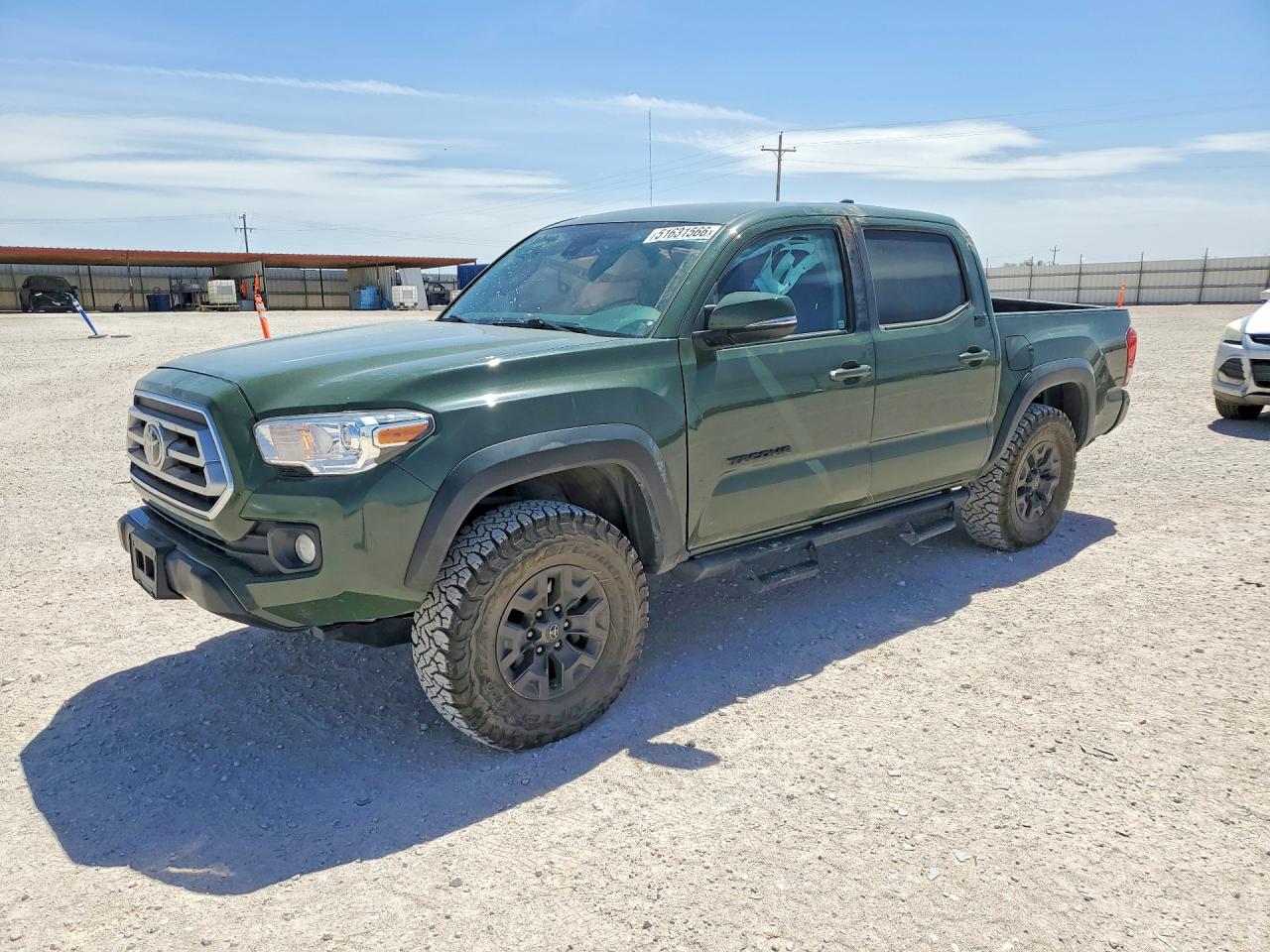 2021 Toyota Tacoma SR5, VIN 5TFCZ5AN6MX246574 — Side