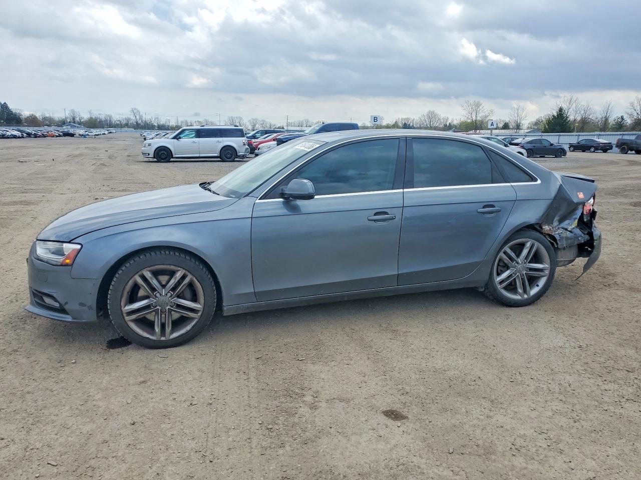 2013 Audi A4 Premium, VIN WAUFFCFL5DN044240 — Rear end
