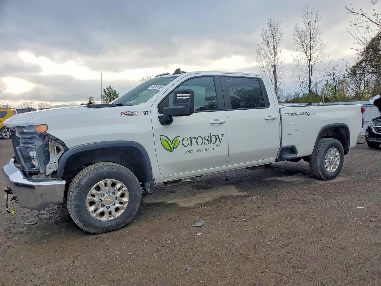 2023 Chevrolet Silverado 3500HD LT, VIN 1GC4YTE76PF218355 — Front end