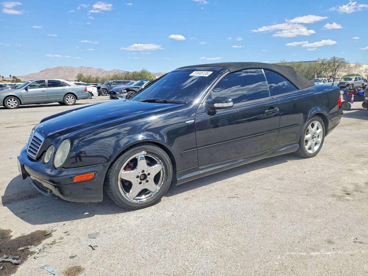 2002 Mercedes-Benz CLK 320/430, VIN WDBLK70G82T109903 — Side