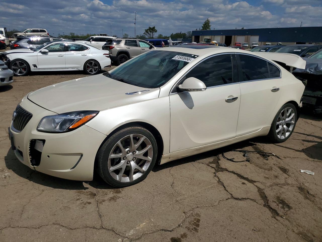 2013 Buick Regal GS, VIN 2G4GV5GV1D9220768 — Зад