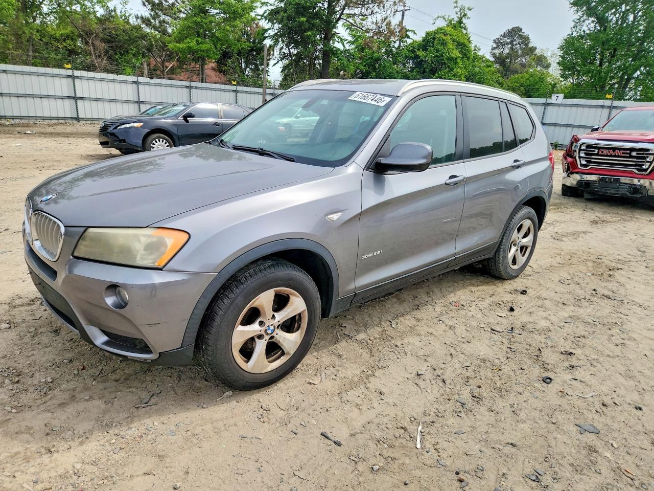 2011 BMW X3 28i, VIN 5UXWX5C51BL703147 — Minor dents and scratches