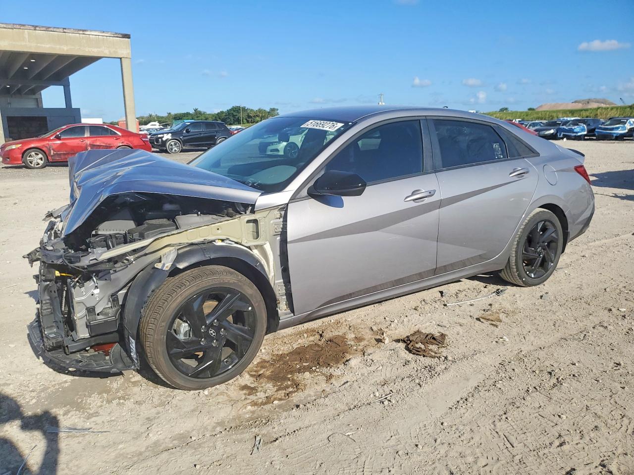2026 Hyundai Elantra SEL Sport, VIN KMHLM4DG0TU106053 — Front end