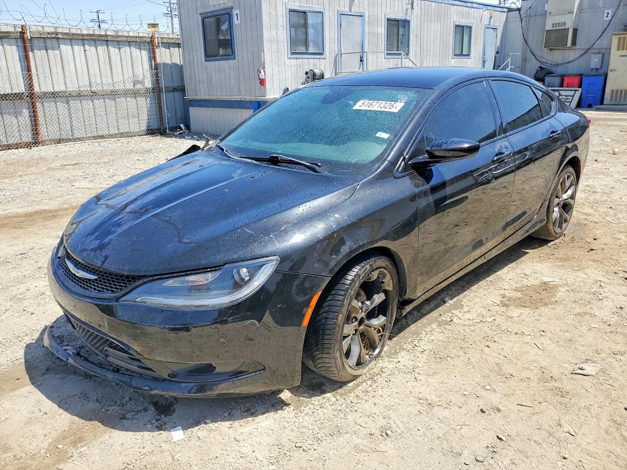 2015 Chrysler 200 S, VIN 1C3CCCBG8FN551700 — Front end