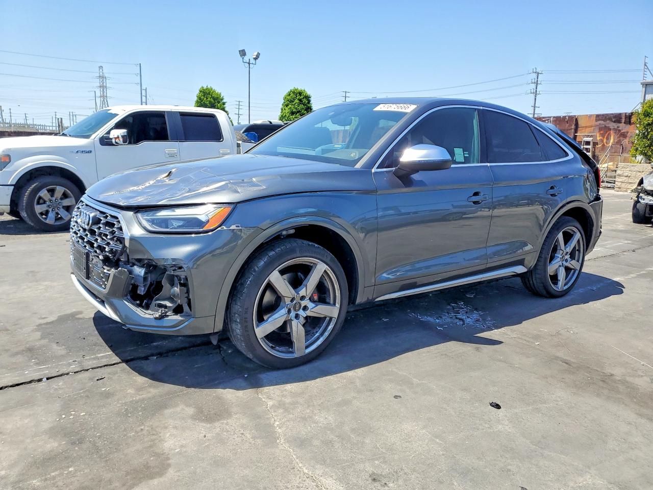 2022 Audi SQ5 Sportback Premium, VIN WA114AFY6N2107782 — Front end