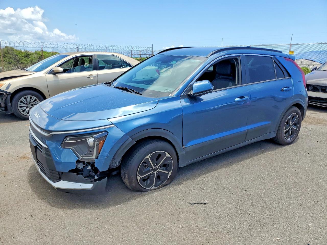 2023 Kia Niro EX, VIN KNDCR3LE8P5040643 — Перед