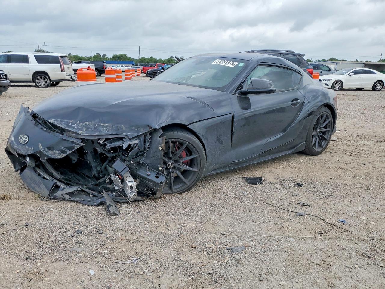 2025 Toyota Supra 3.0, VIN WZ1DB0G02SW068657 — Front end