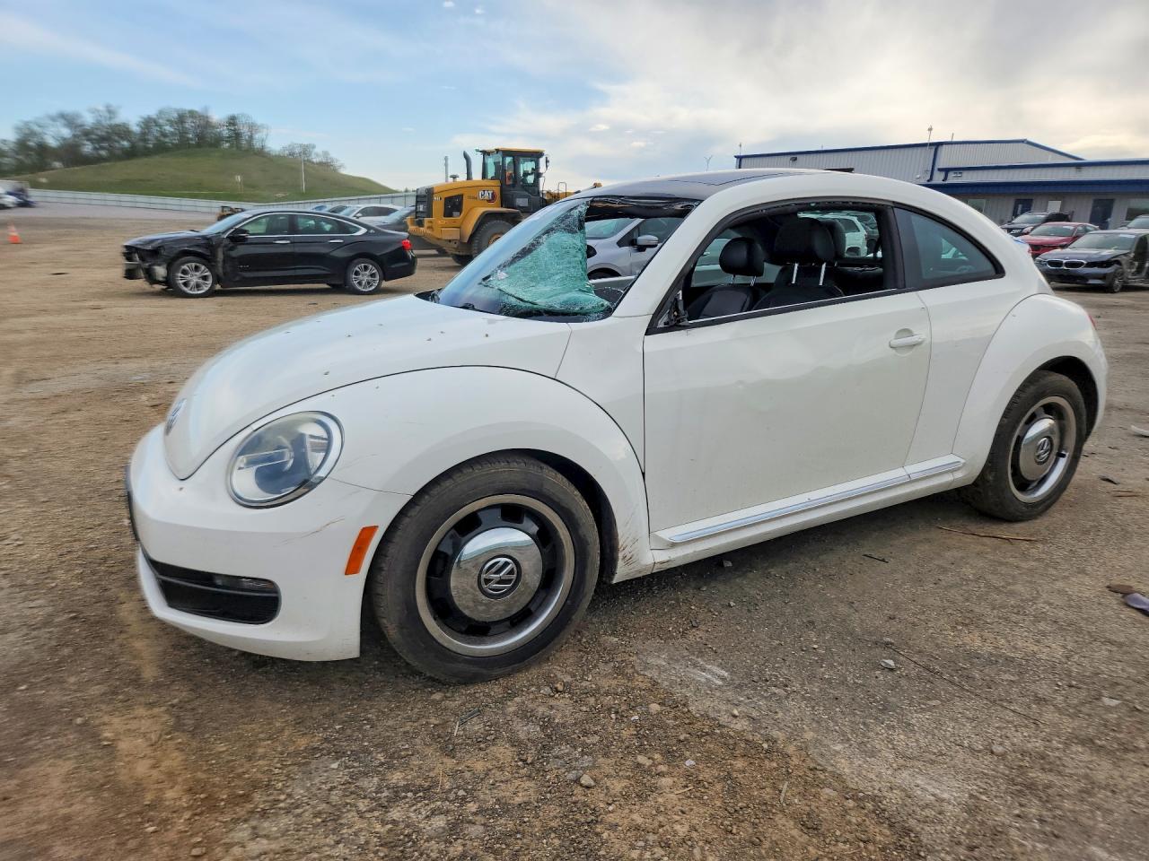 2012 Volkswagen Beetle 2.5L PZEV, VIN 3VWJP7AT7CM645888 — Roof
