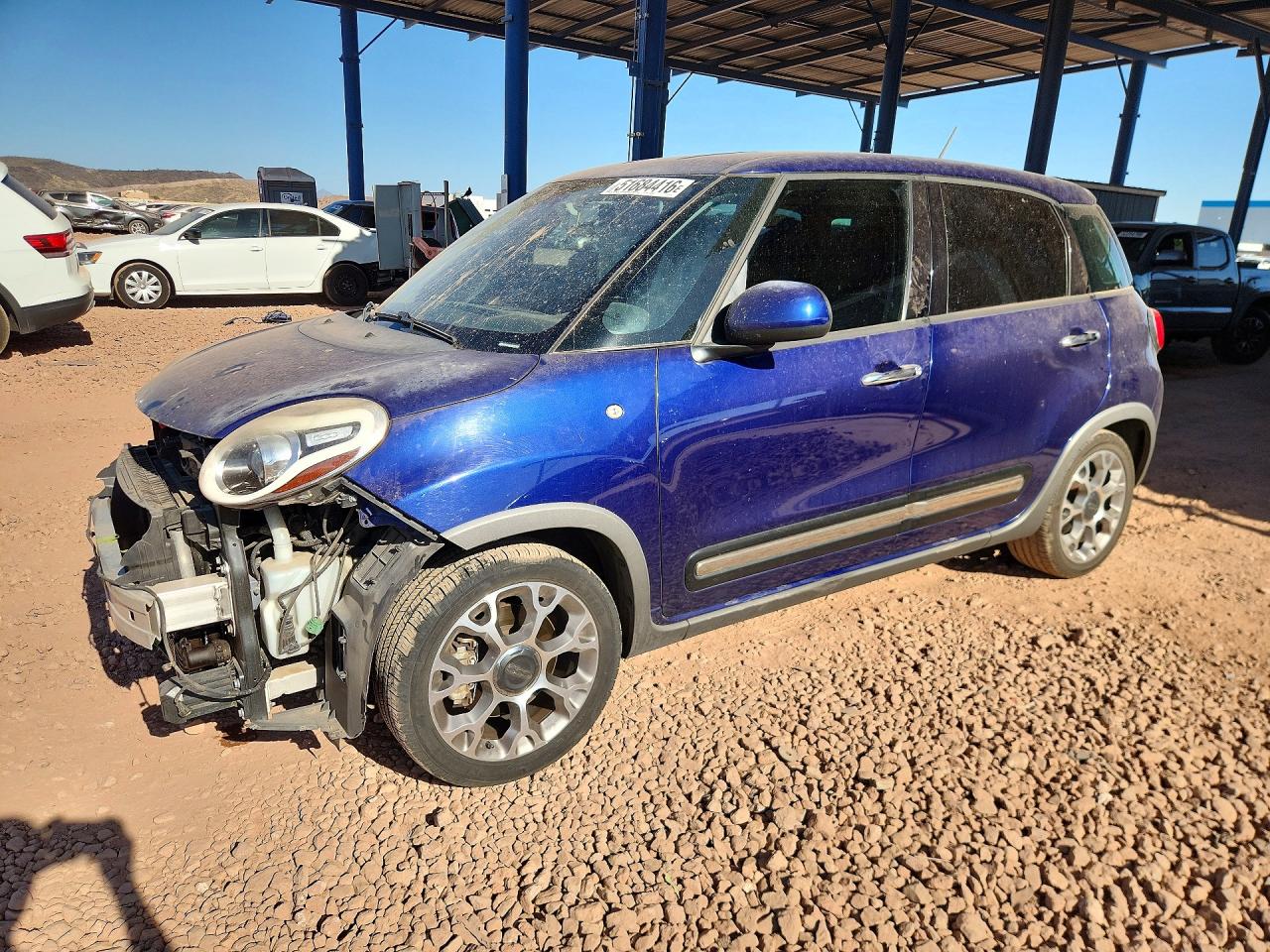 2015 FIAT 500L Urbana Trekking, VIN ZFBCFADH1FZ031198 — Front end