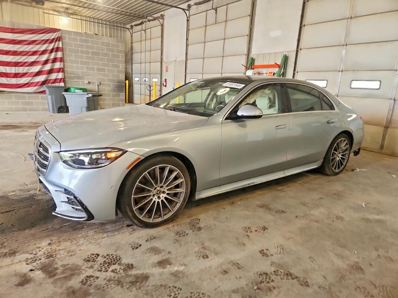 2025 Mercedes-Benz S 580, VIN W1K6G7GB4SA323511 — Front end