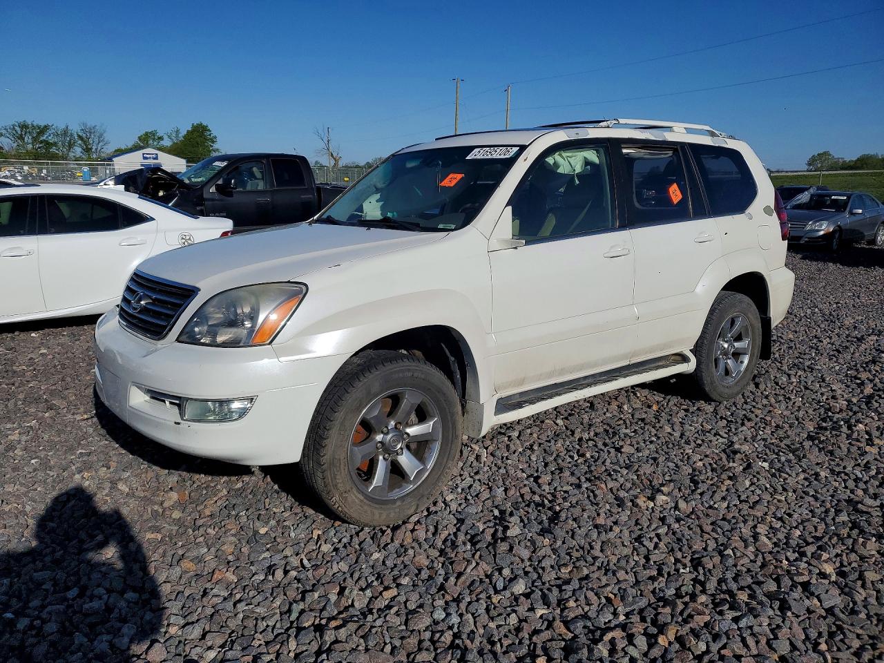 2004 Lexus GX 470, VIN JTJBT20X240054038 — Side