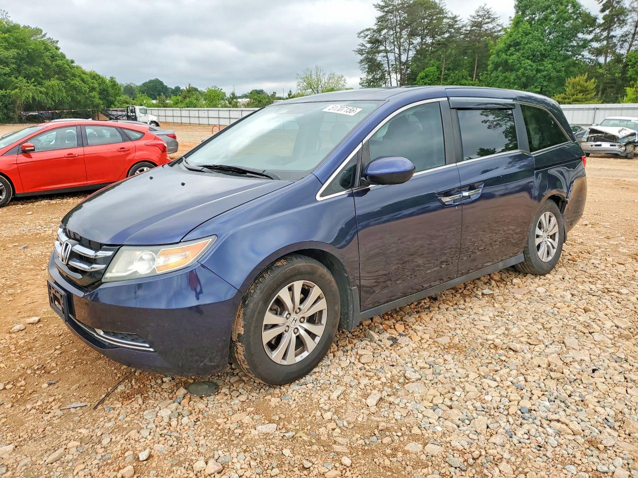 2017 Honda Odyssey EX-L, VIN 5FNRL5H60HB012604 — Rear end