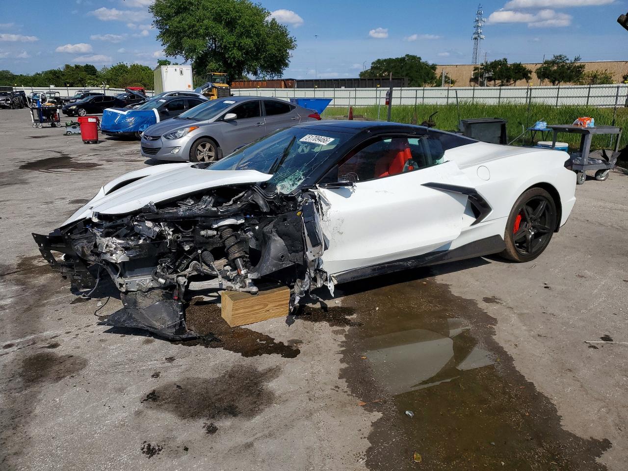 2021 Chevrolet Corvette 1LT, VIN 1G1YA3D42M5125503 — Front end