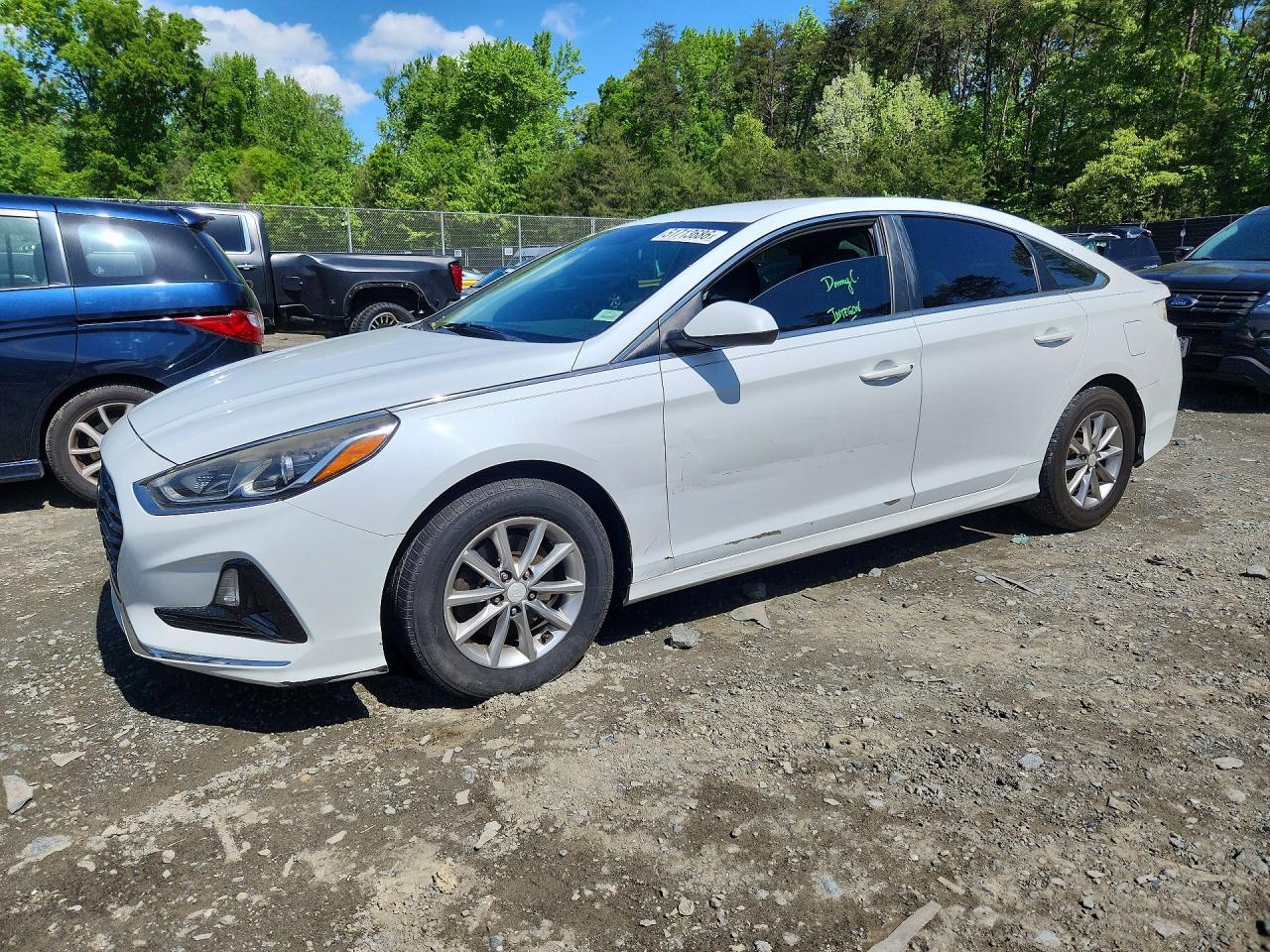 2018 Hyundai Sonata SE, VIN 5NPE24AF4JH694030 — Rear end