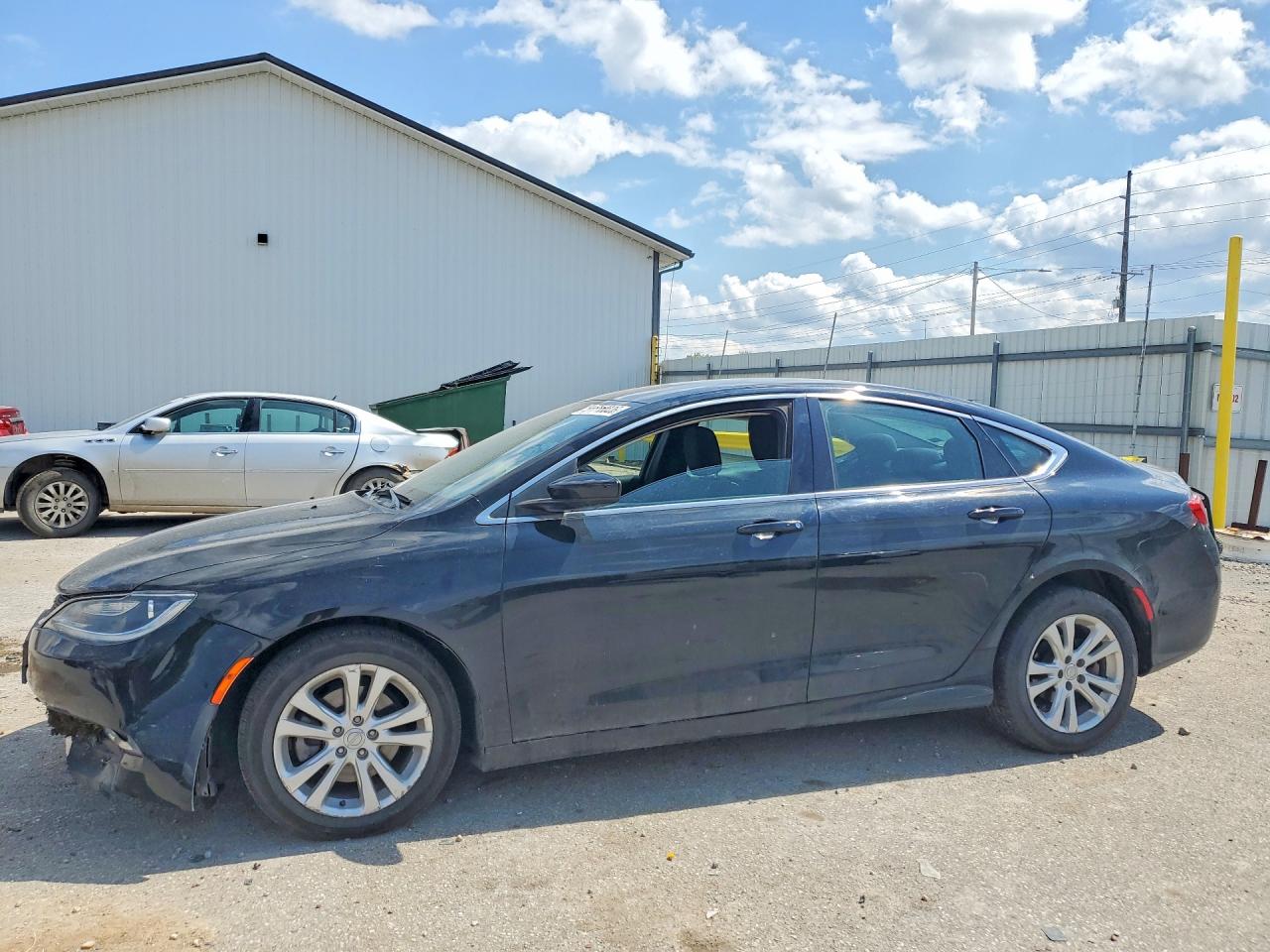 2015 Chrysler 200 Limited, VIN 1C3CCCAB4FN693001 — Front end