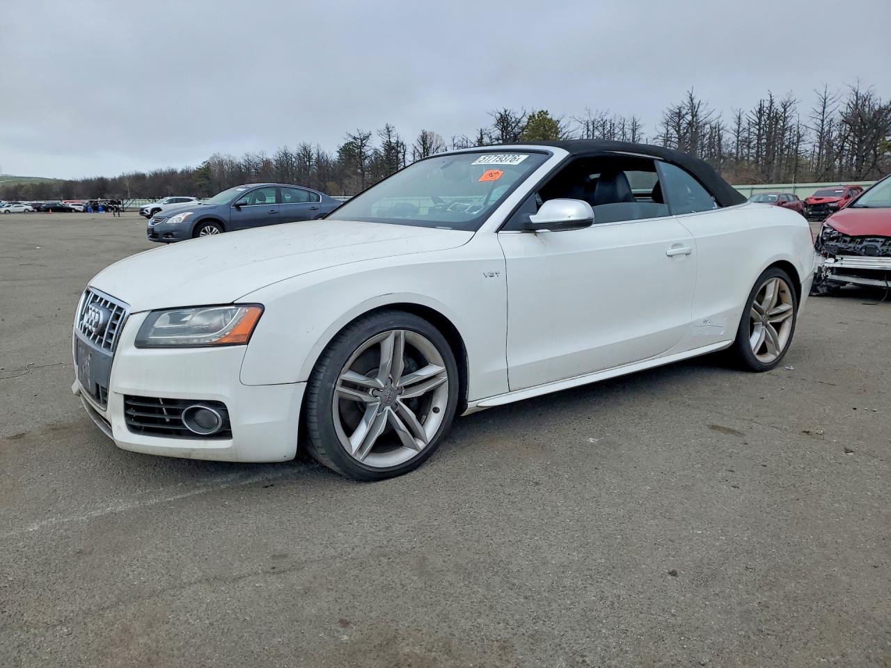 2011 Audi S5 Premium Plus, VIN WAUCGAFH0BN000465 — Вода / потоп