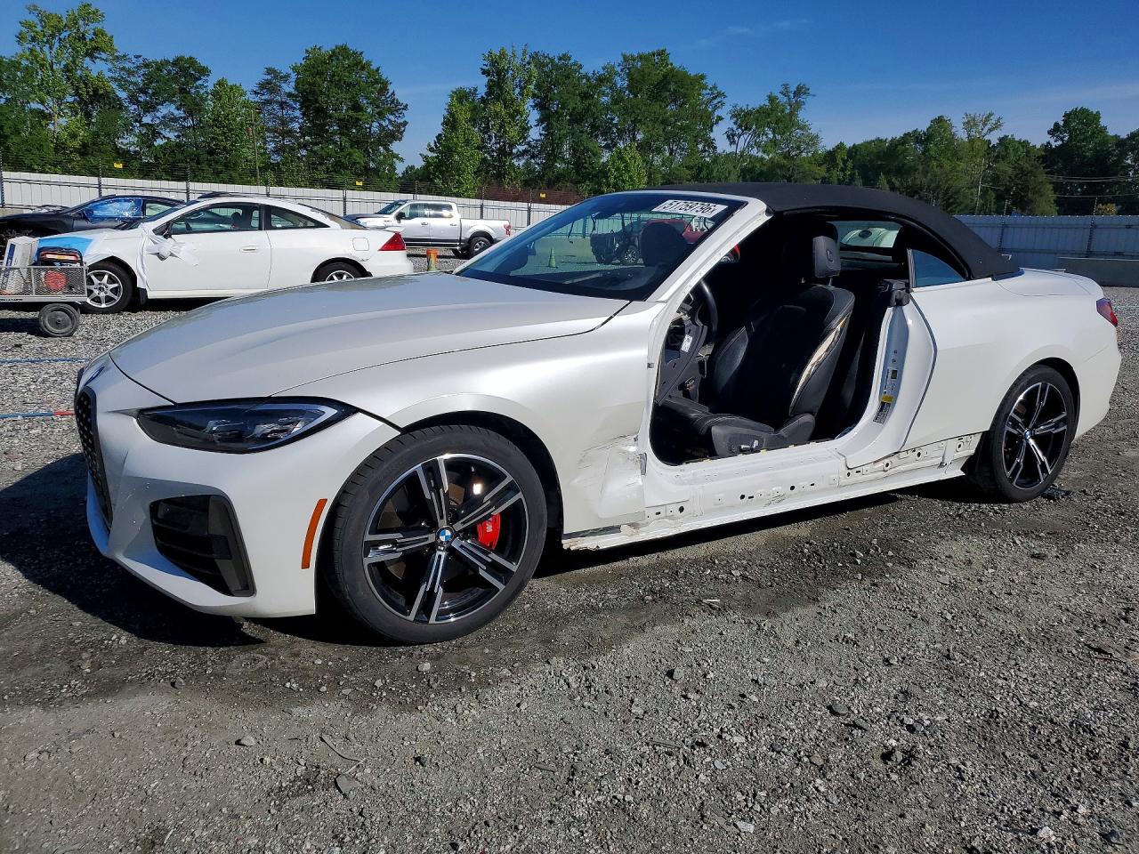 2022 BMW 4 Series M440i, VIN WBA53AT01NCJ15062 — Side