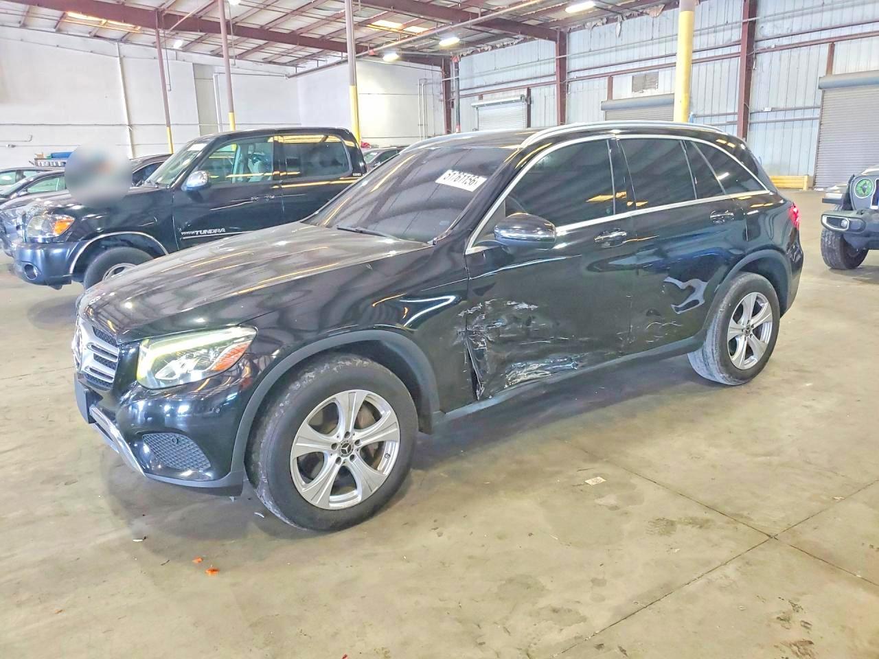 2018 Mercedes-Benz GLC 300, VIN WDC0G4JB4JV036212 — Side