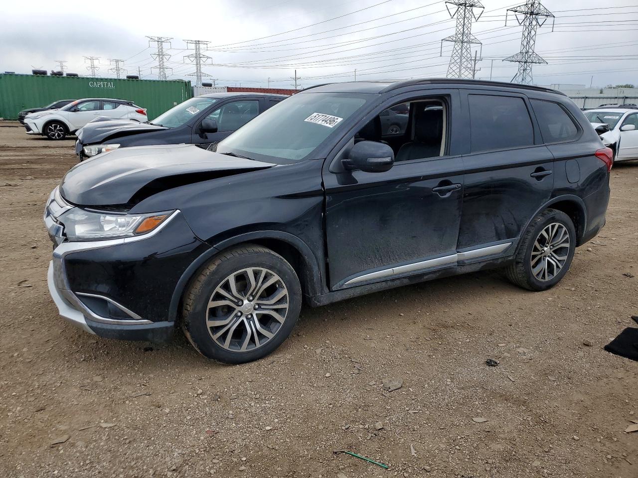 2016 Mitsubishi Outlander SE, VIN JA4AZ3A38GZ053663 — Front end