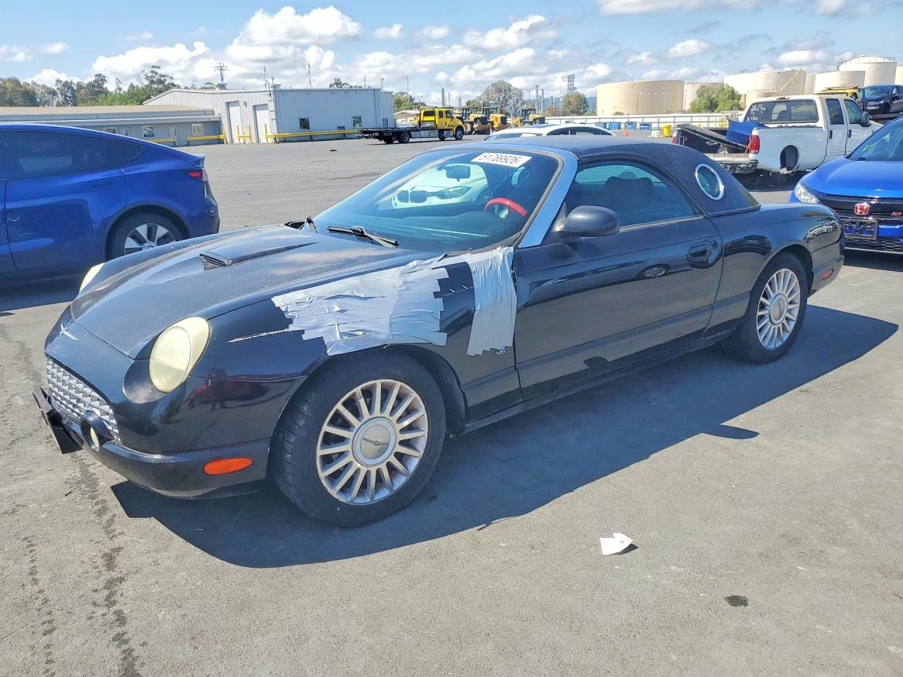 2004 Ford Thunderbird Deluxe, VIN 1FAHP60A04Y107427 — Перед