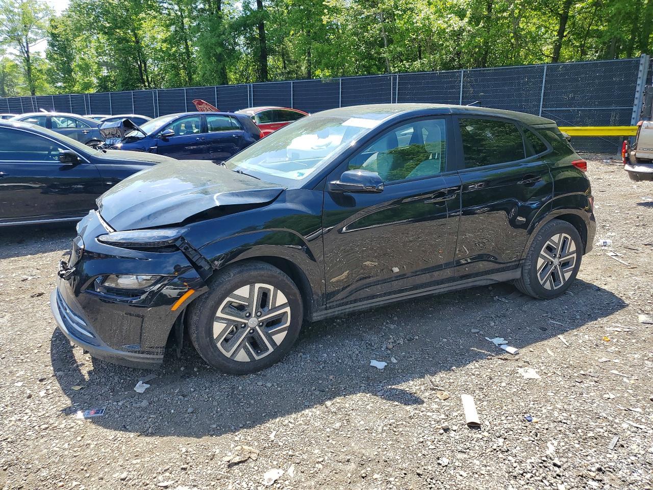 2022 Hyundai Kona SEL, VIN KM8K33AG7NU147585 — Front end