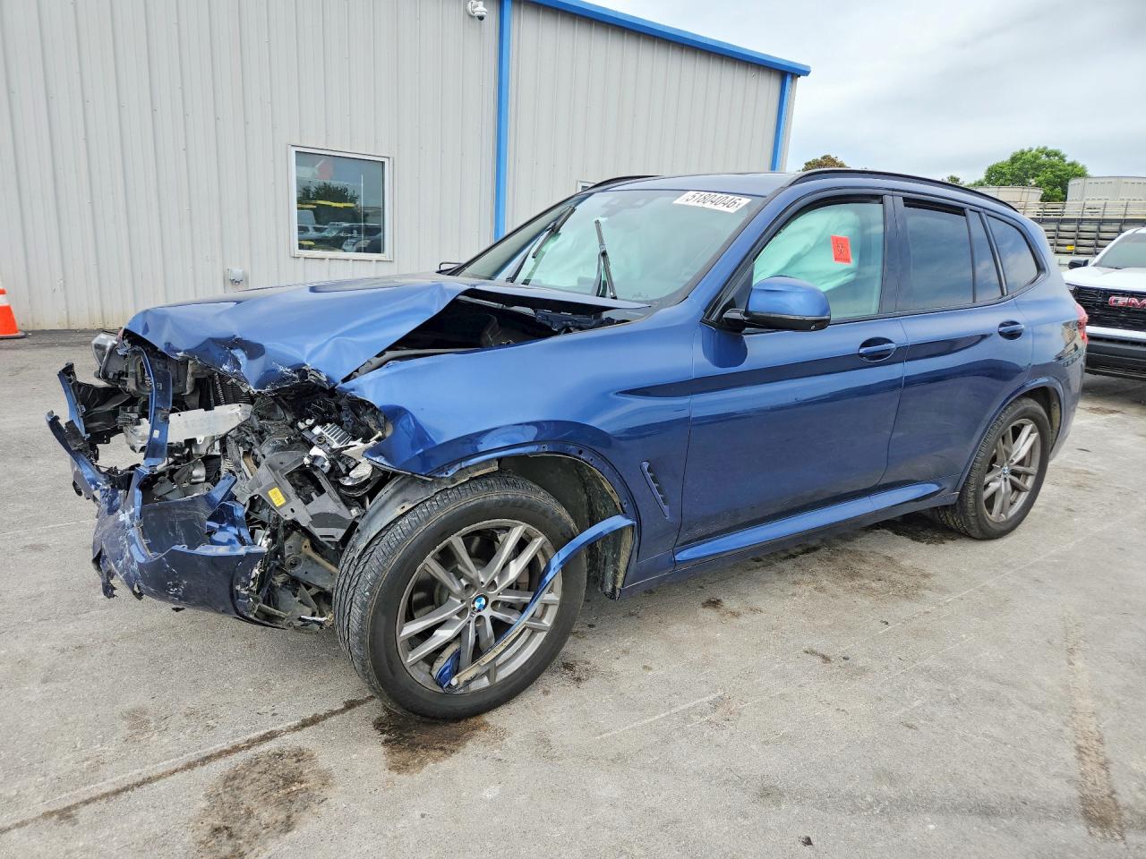 2021 BMW X3 xDrive30i, VIN 5UXTY5C02M9D97096 — Front end