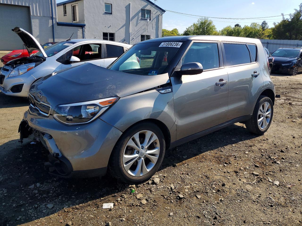 2014 Kia Soul +, VIN KNDJP3A57E7088569 — Front end