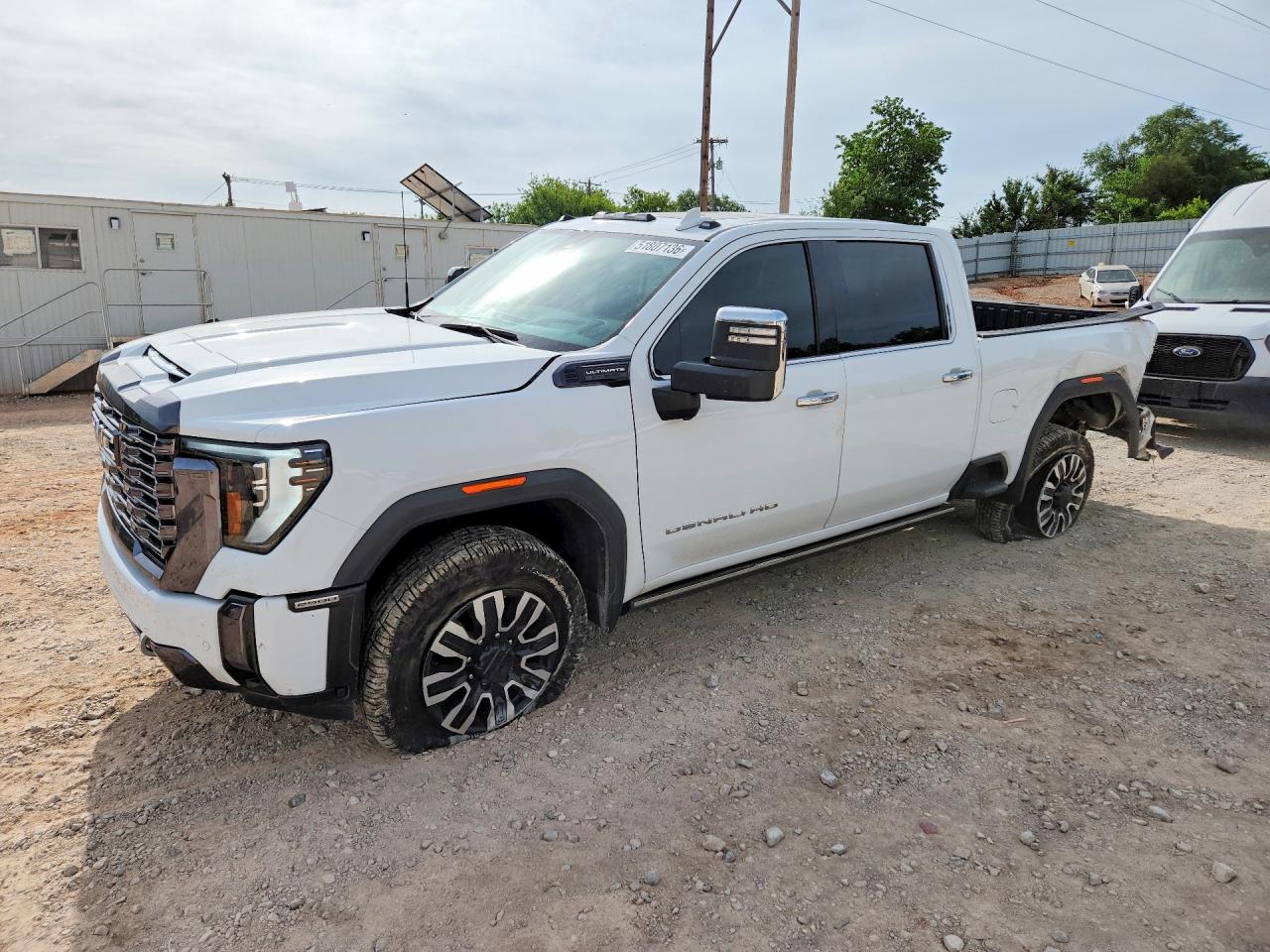 2024 GMC Sierra 2500HD Denali Ultimate, VIN 1GT49XEY0RF289048 — Side