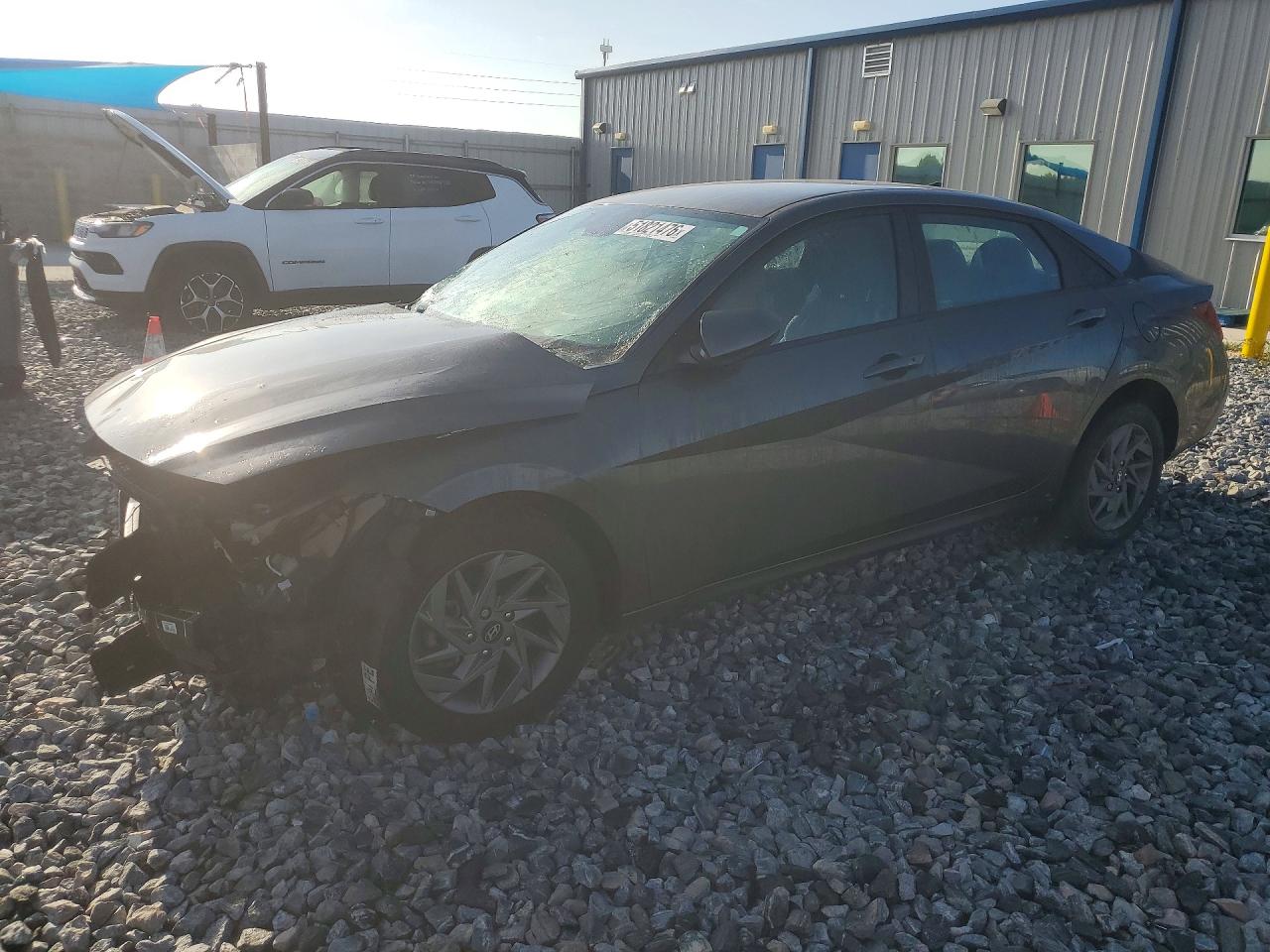 2024 Hyundai Elantra SEL, VIN KMHLM4DG1RU706394 — Front end