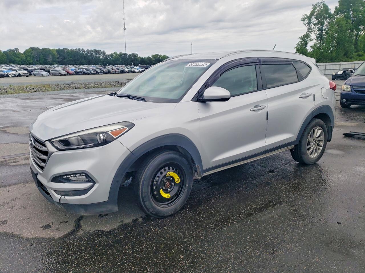 2017 Hyundai Tucson SE Plus, VIN KM8J3CA4XHU441889 — Front end