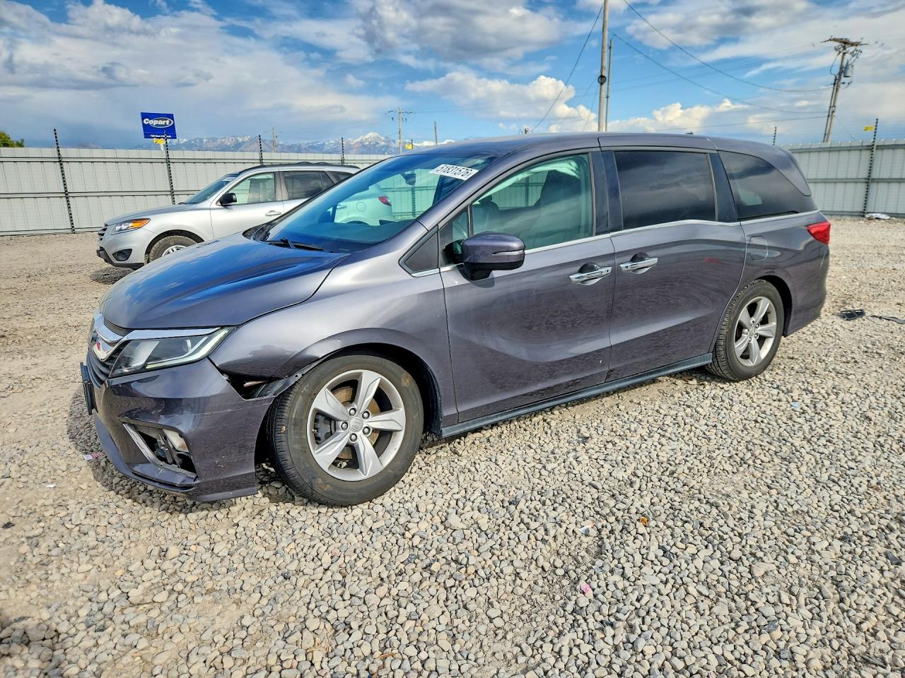 2019 Honda Odyssey EX-L, VIN 5FNRL6H72KB013324 — Front end