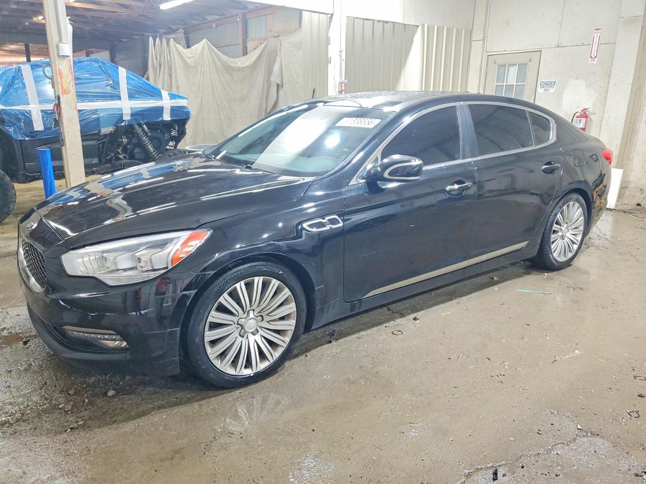 2015 Kia K900 Premium, VIN KNALU4D40F6025487 — Undercarriage