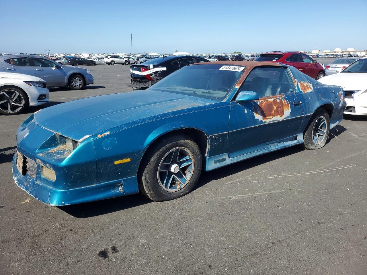 1992 Chevrolet Camaro, VIN 1G1FP23T5NL133813 — Minor dents and scratches