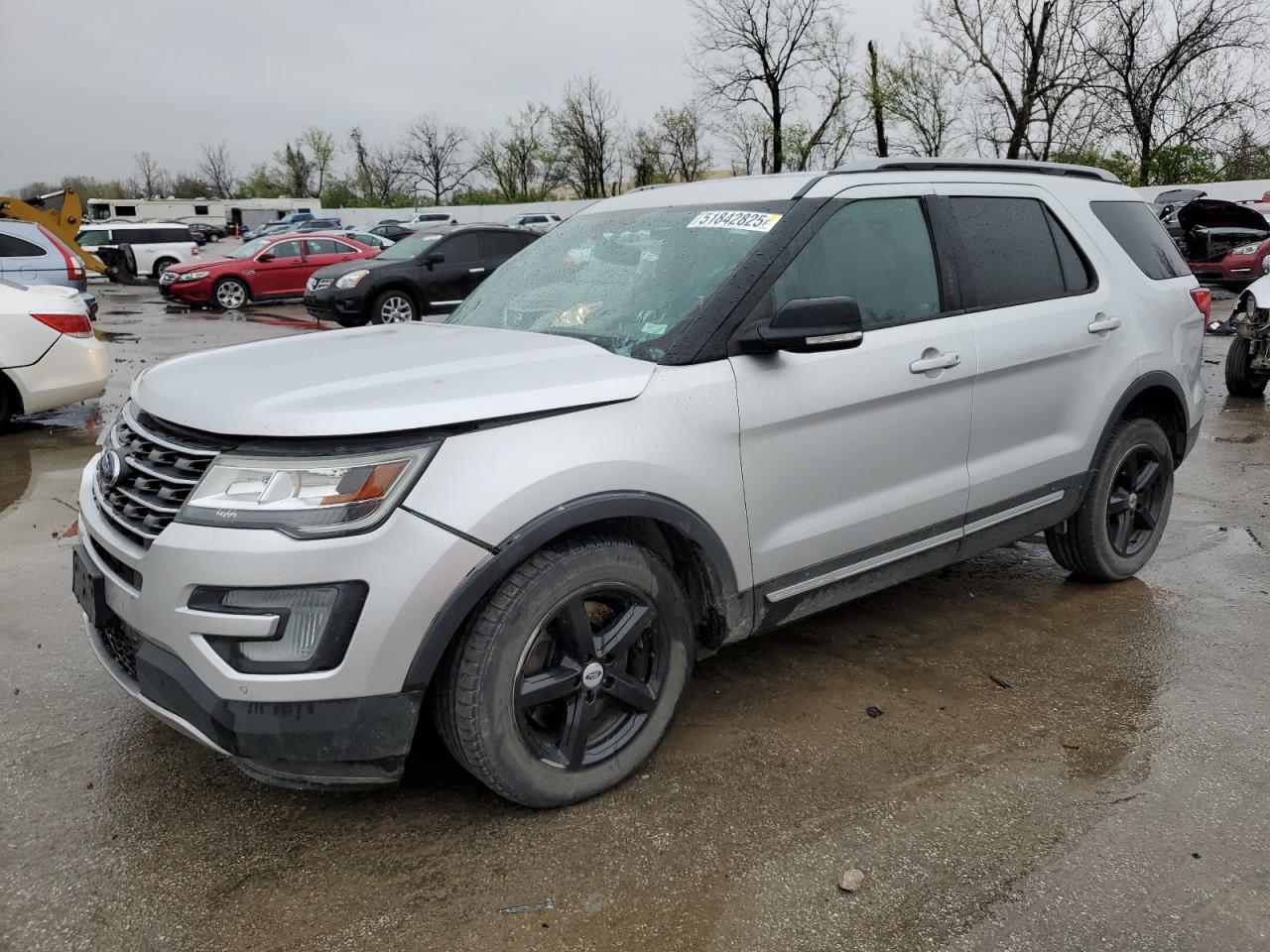 2017 Ford Explorer XLT, VIN 1FM5K8DH7HGC04565 — Front end