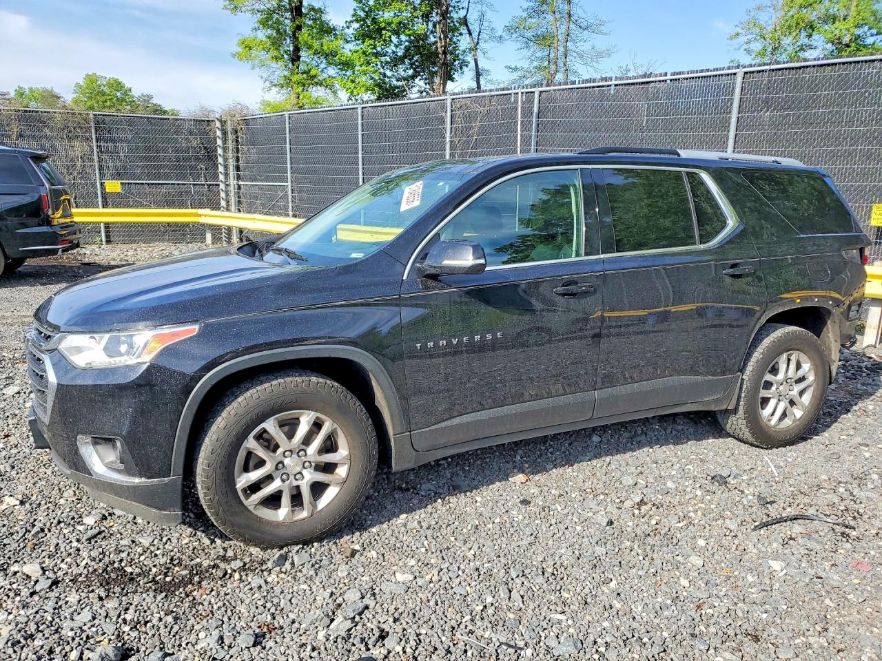2018 Chevrolet Traverse LT Cloth, VIN 1GNEVGKW0JJ205371 — Rear end
