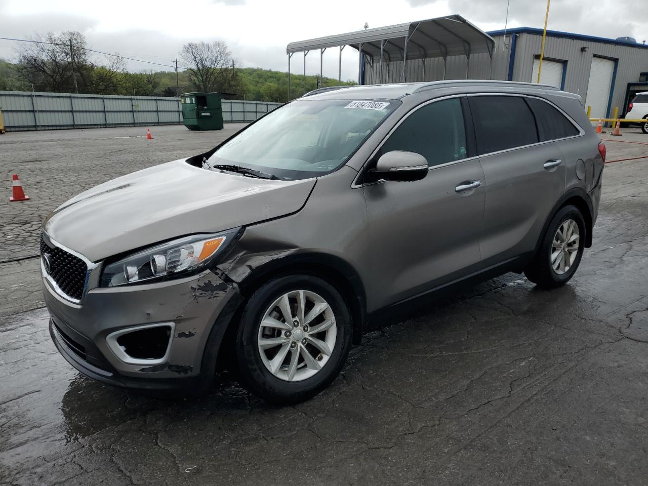 2016 Kia Sorento L, VIN 5XYPG4A37GG180480 — Front end