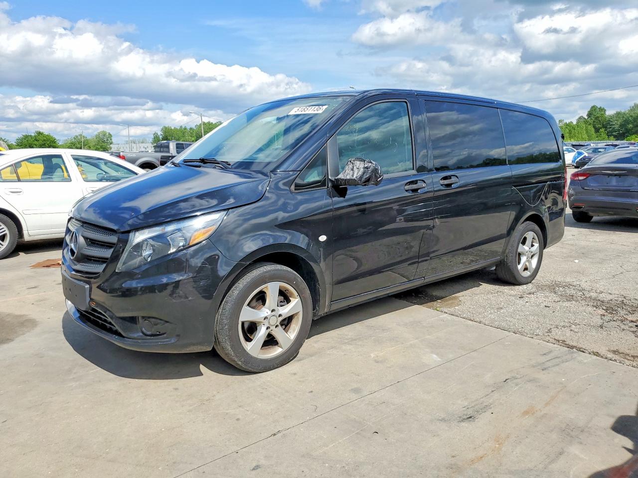 2018 Mercedes-Benz Metris Passenger, VIN WD4PG2EE2J3363478 — Side
