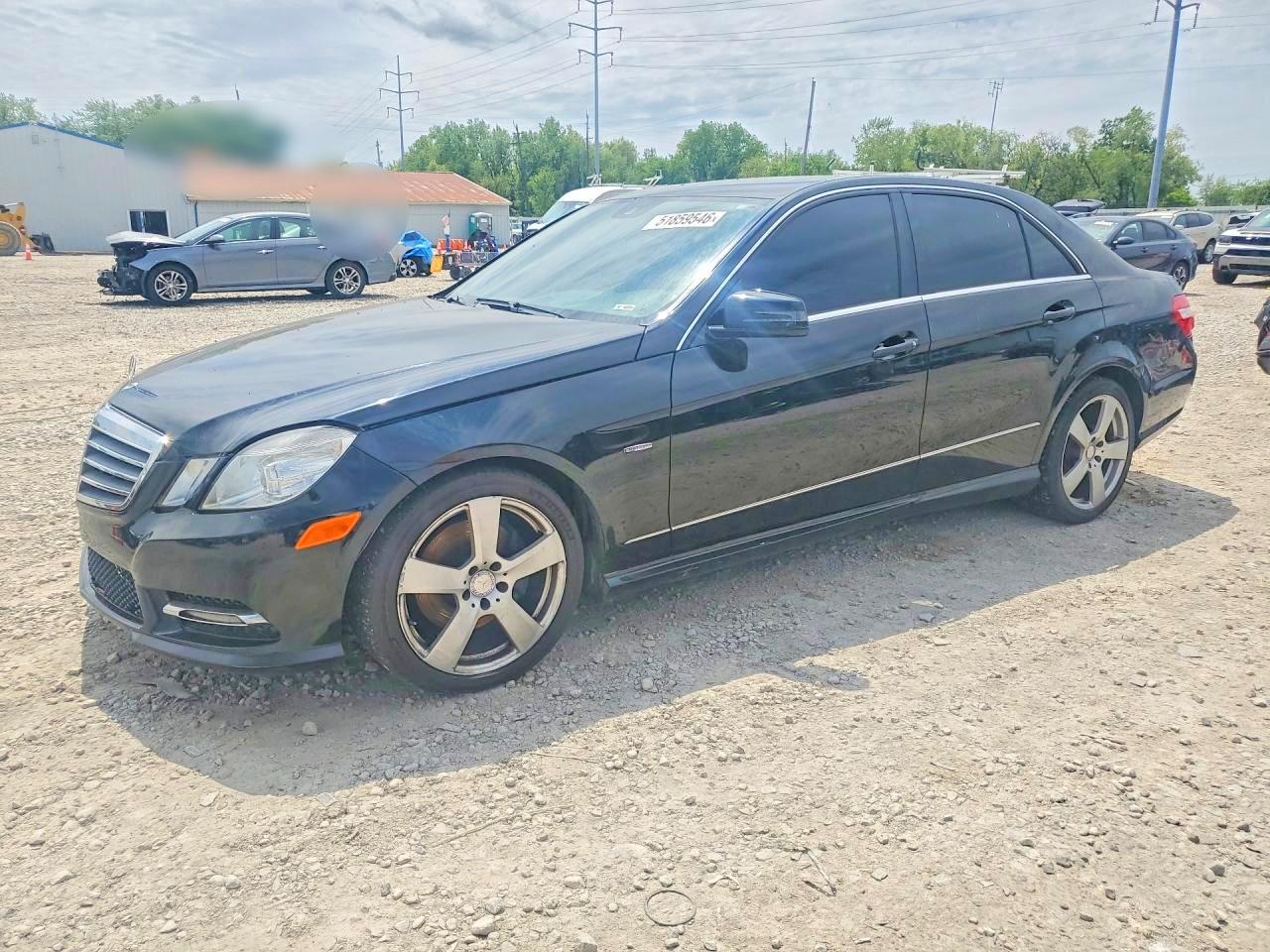 2012 Mercedes-Benz E 350 Sport, VIN WDDHF8JBXCA628524 — Minor dents and scratches