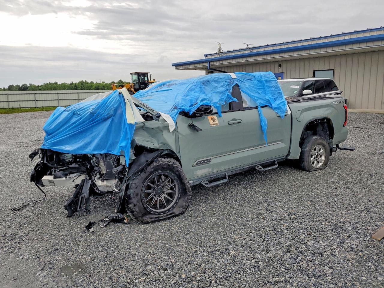 2026 Toyota Tundra Platinum Hybrid, VIN 5TFWC5DB7TX114325 — Front end