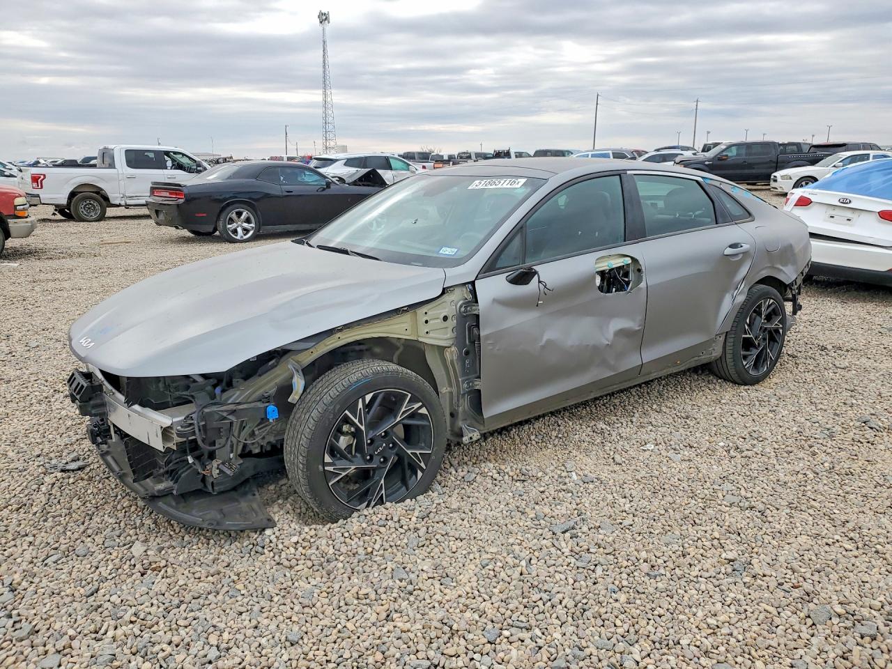 2025 Kia K5 GT-Line, VIN KNAG64J76S5322239 — Front end