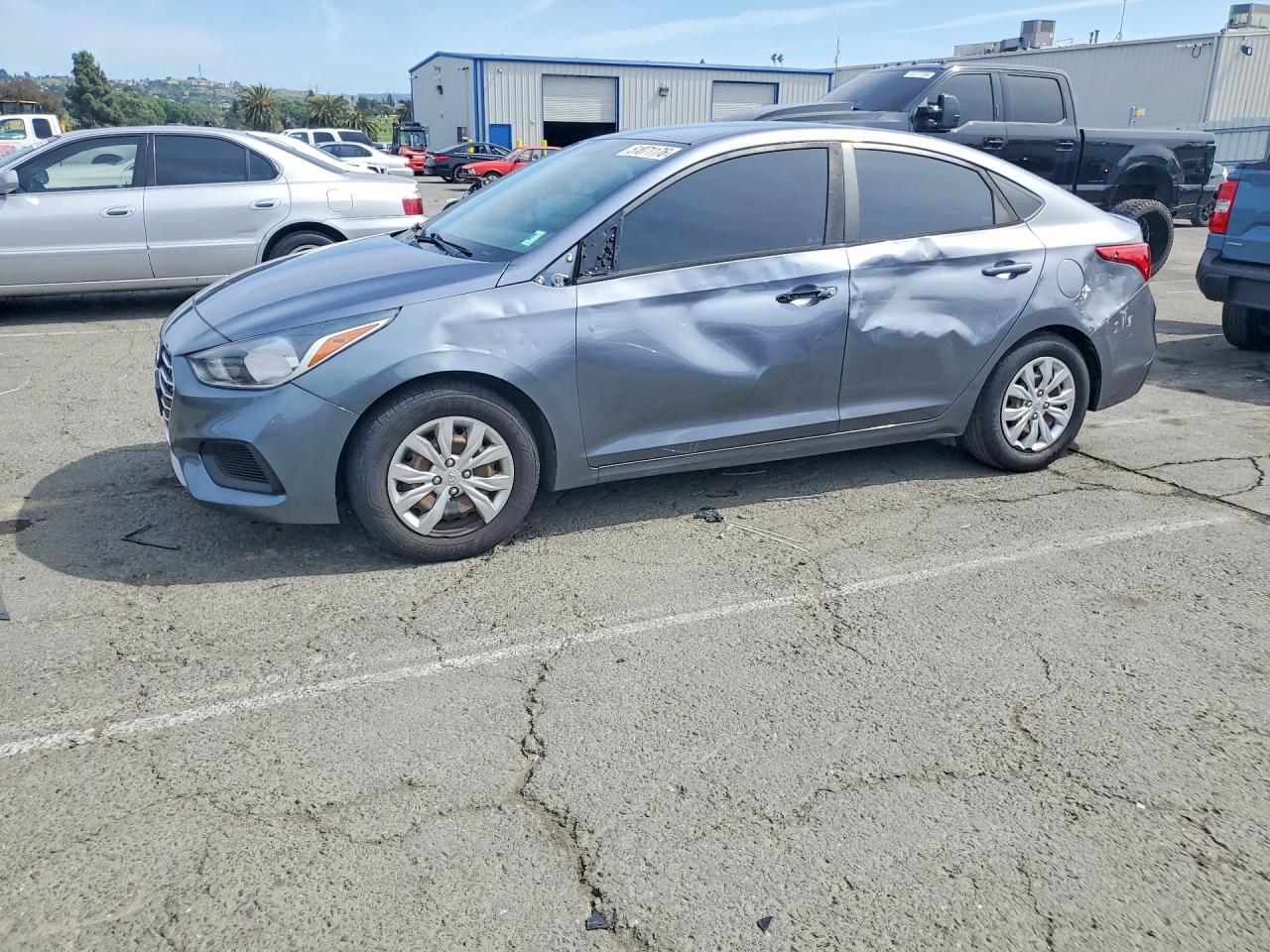 2020 Hyundai Accent SE, VIN 3KPC24A64LE110238 — Side
