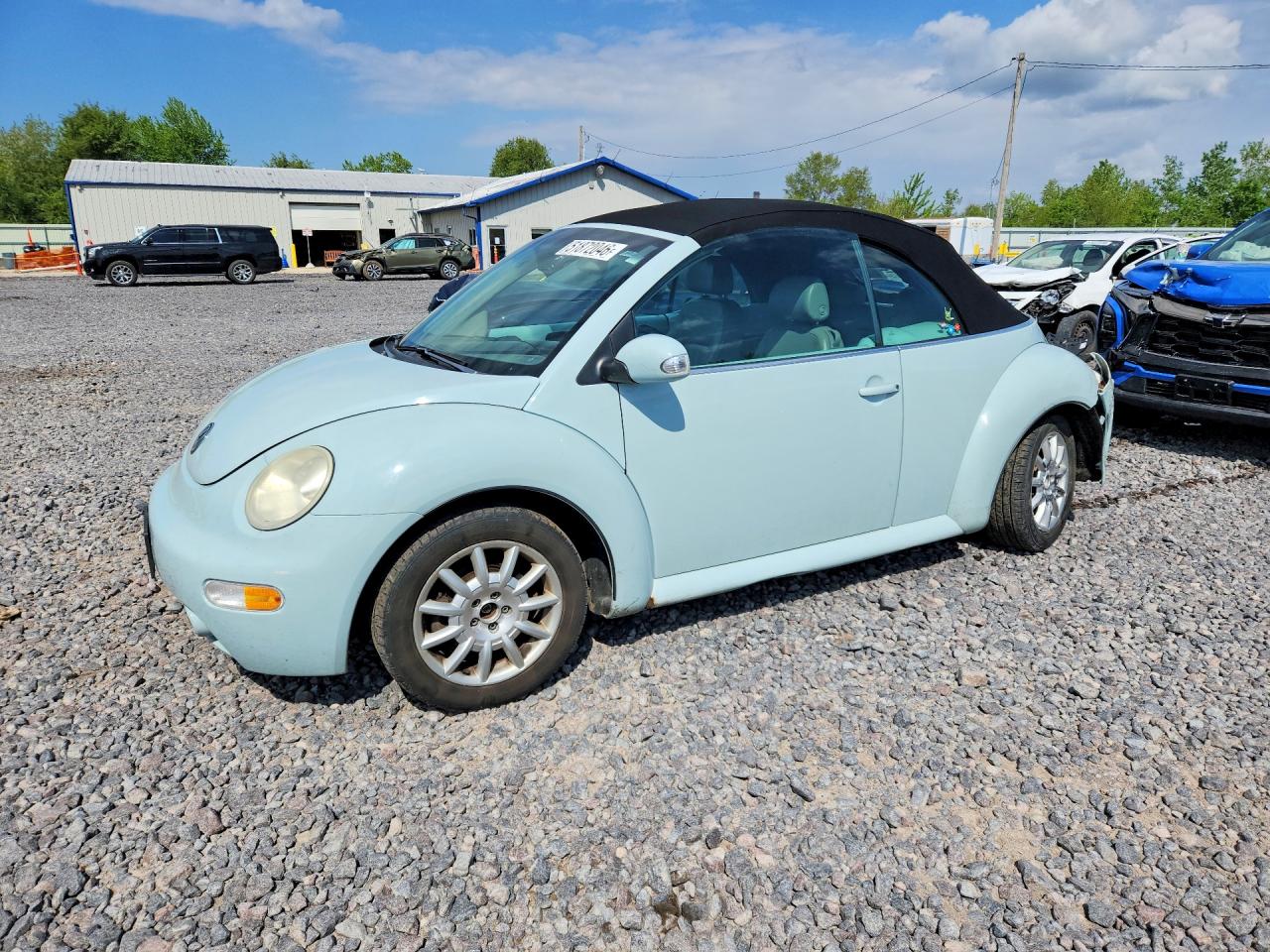 2005 Volkswagen Beetle GLS, VIN 3VWCM31Y45M358386 — Frame damage