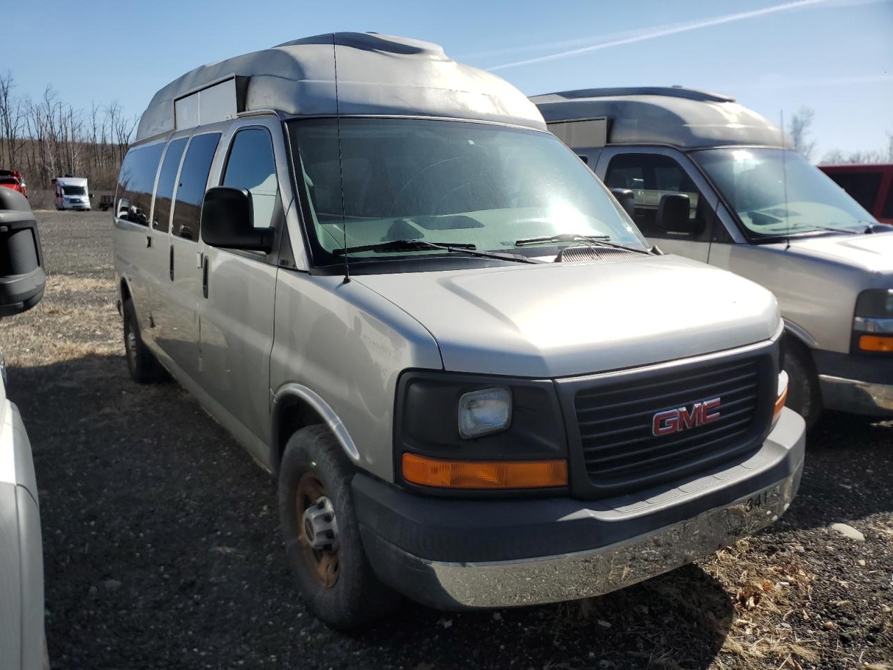 2007 GMC Savana, VIN 1GJHG39U171144563 — Normal wear