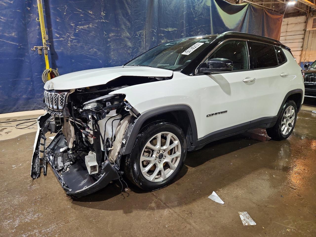 2025 Jeep Compass Limited, VIN 3C4NJDCN2ST504959 — Front end