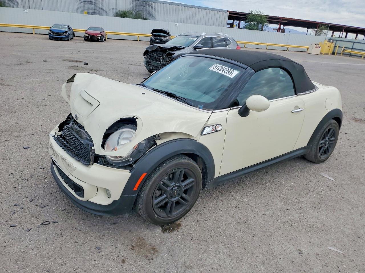 2013 MINI Roadster S, VIN WMWSY3C52DT594182 — Front end