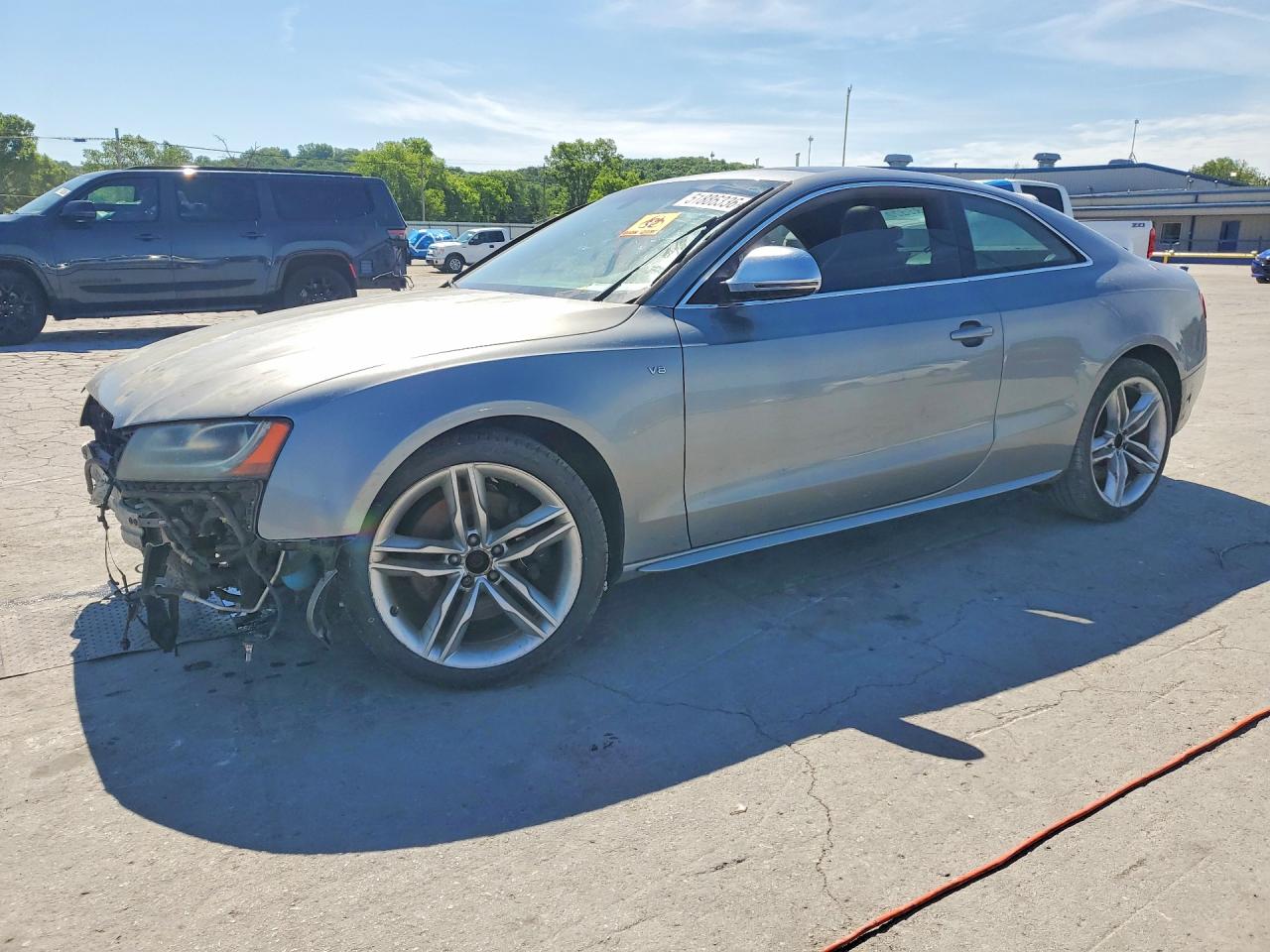 2009 Audi S5, VIN WAURV78T49A036147 — Перед