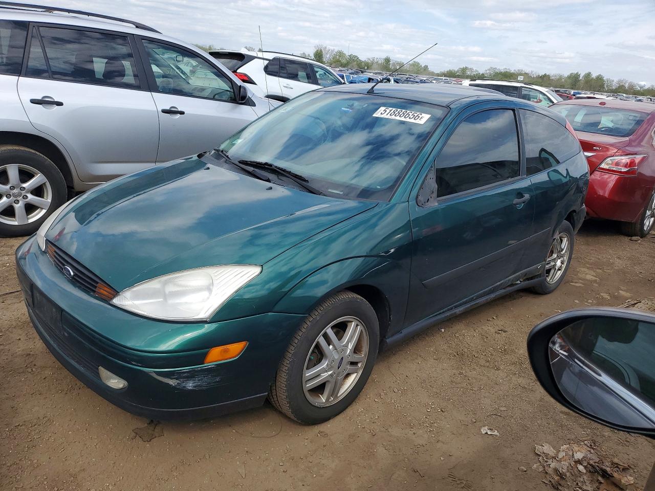 2000 Ford Focus ZX3, VIN 3FAFP313XYR239055 — Зад