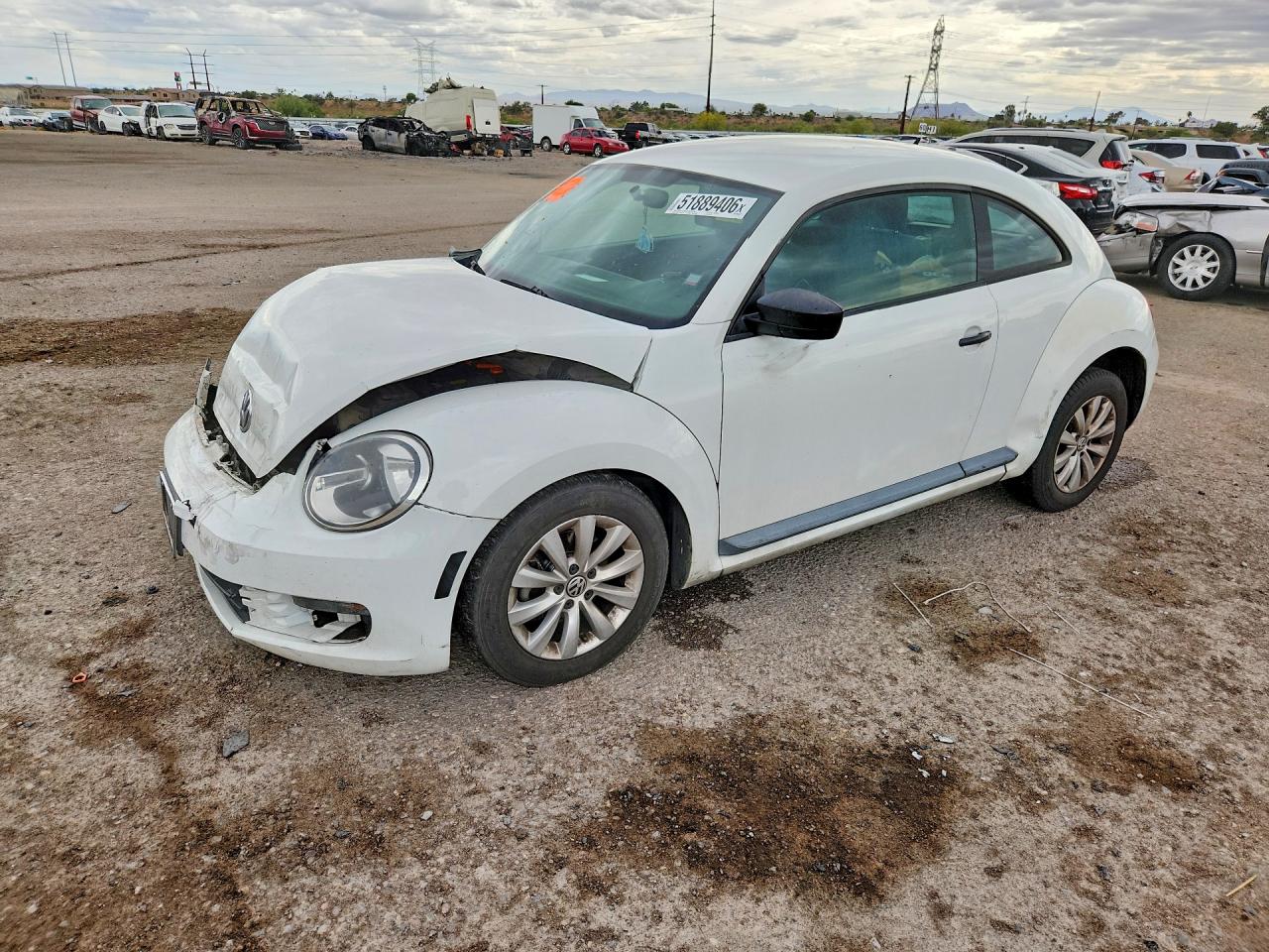2014 Volkswagen Beetle Entry, VIN 3VWF17AT6EM642779 — Auction photo