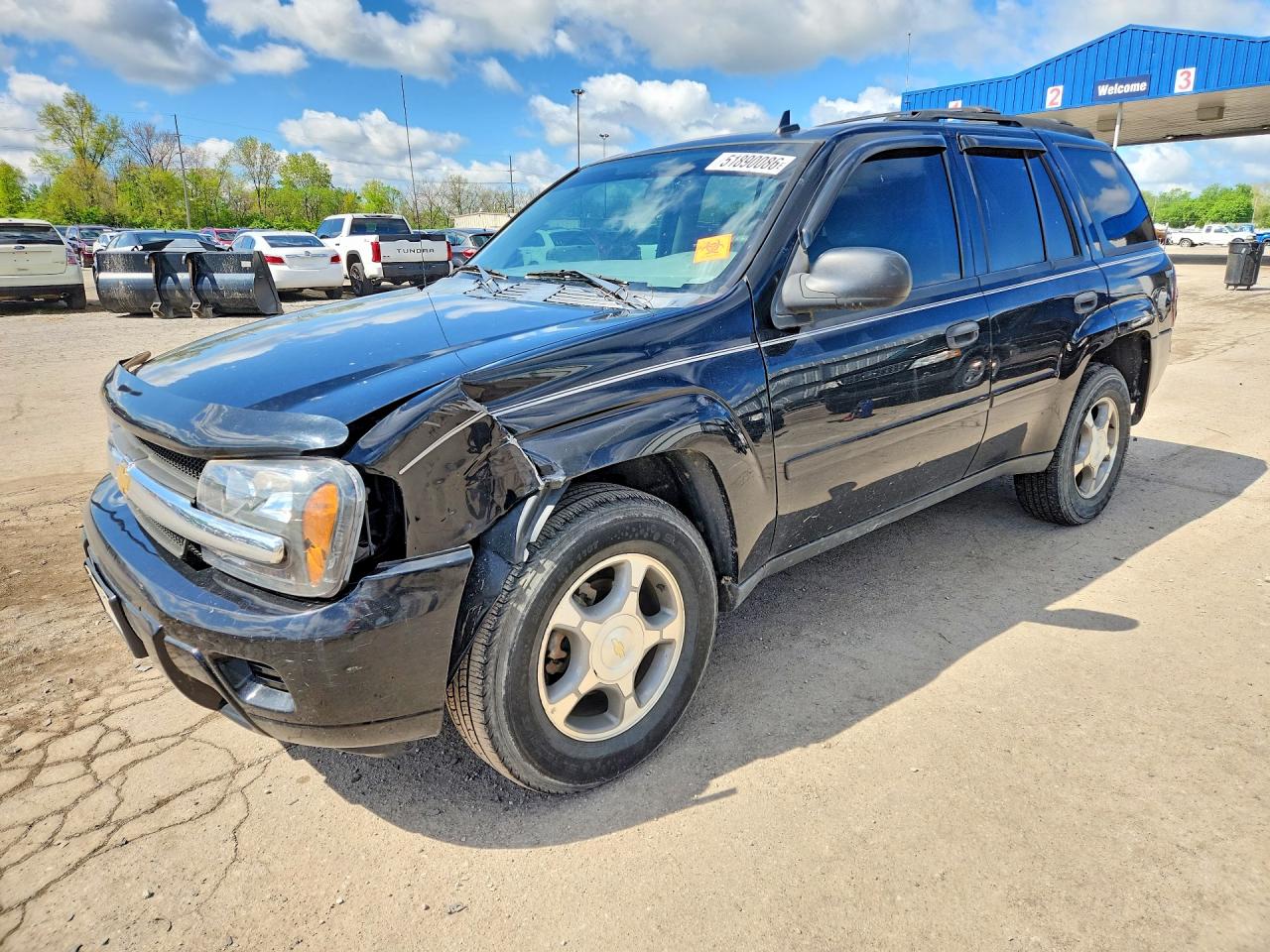 2007 Chevrolet TrailBlazer LS, VIN 1GNDT13S372303033 — Front end